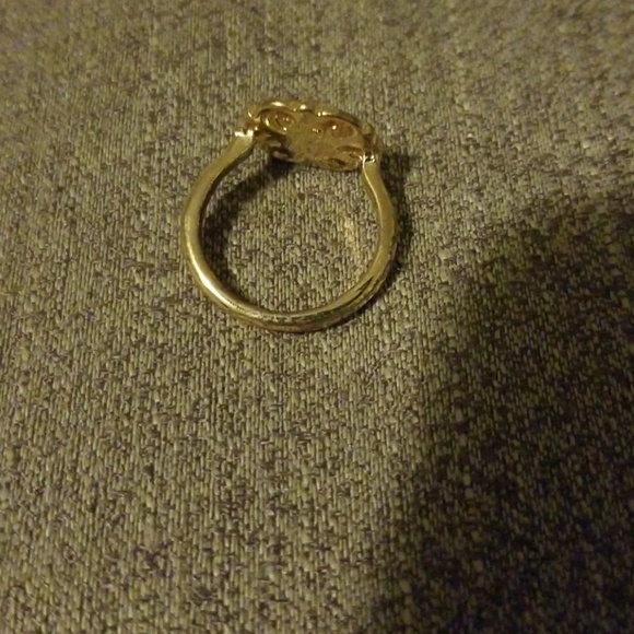 Gold ring - Picture 2 of 4